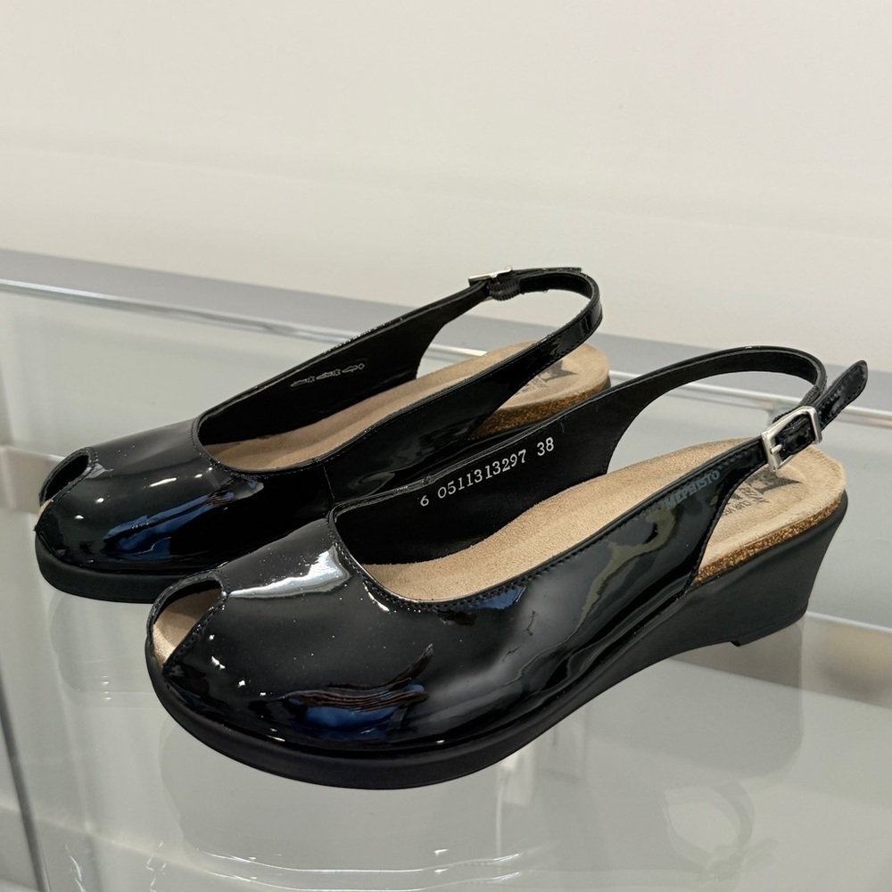 Mephisto Black Patent Leather Slingback Wedge Platform Sandals (38)